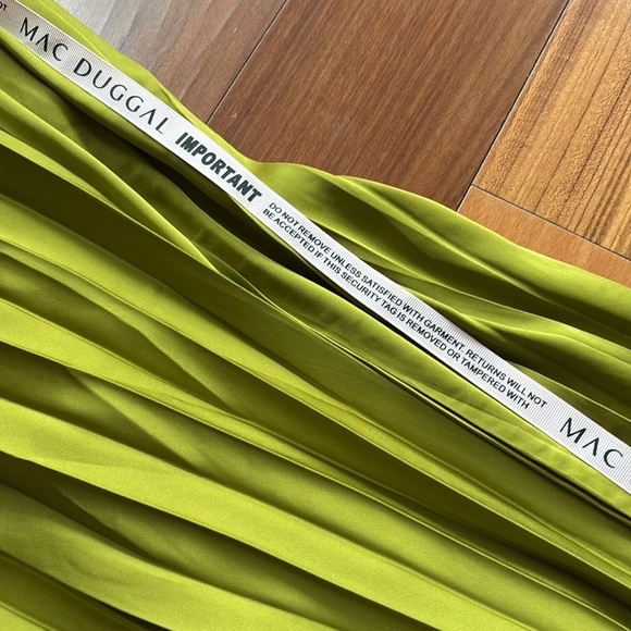 NWT Mac Duggal gown - Picture 11 of 14